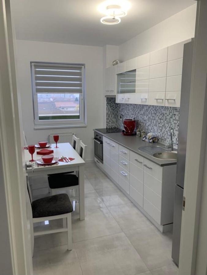 Apartament 2 Camere Prima Nufaru Орадя Экстерьер фото